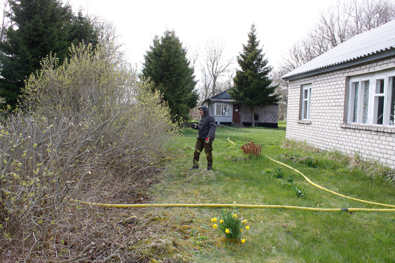 2014-05-01 4