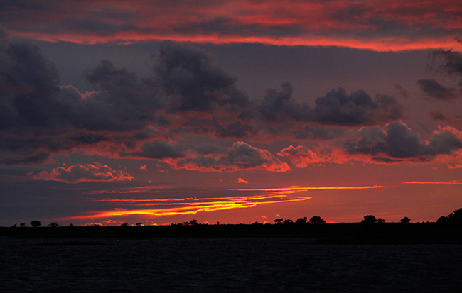 Aurinko On Mennyt Mailleen 2809